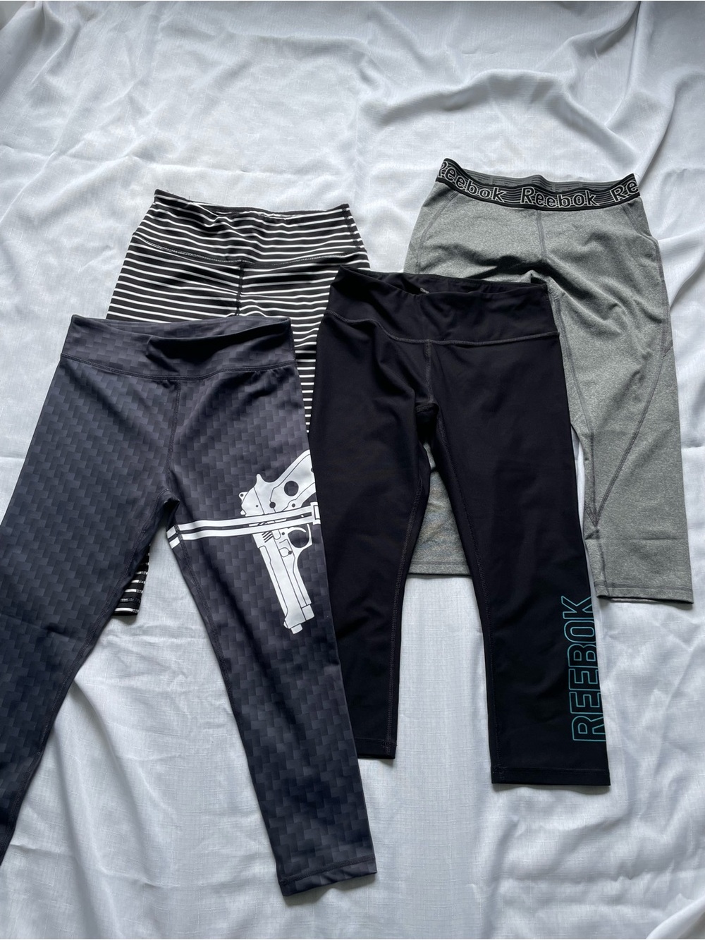 4 Pairs Low-rise Women’s Athletic Capris, Sz Xs/s